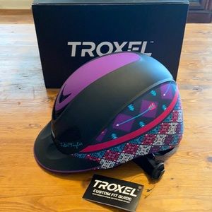 Troxel Fallon Taylor helmet